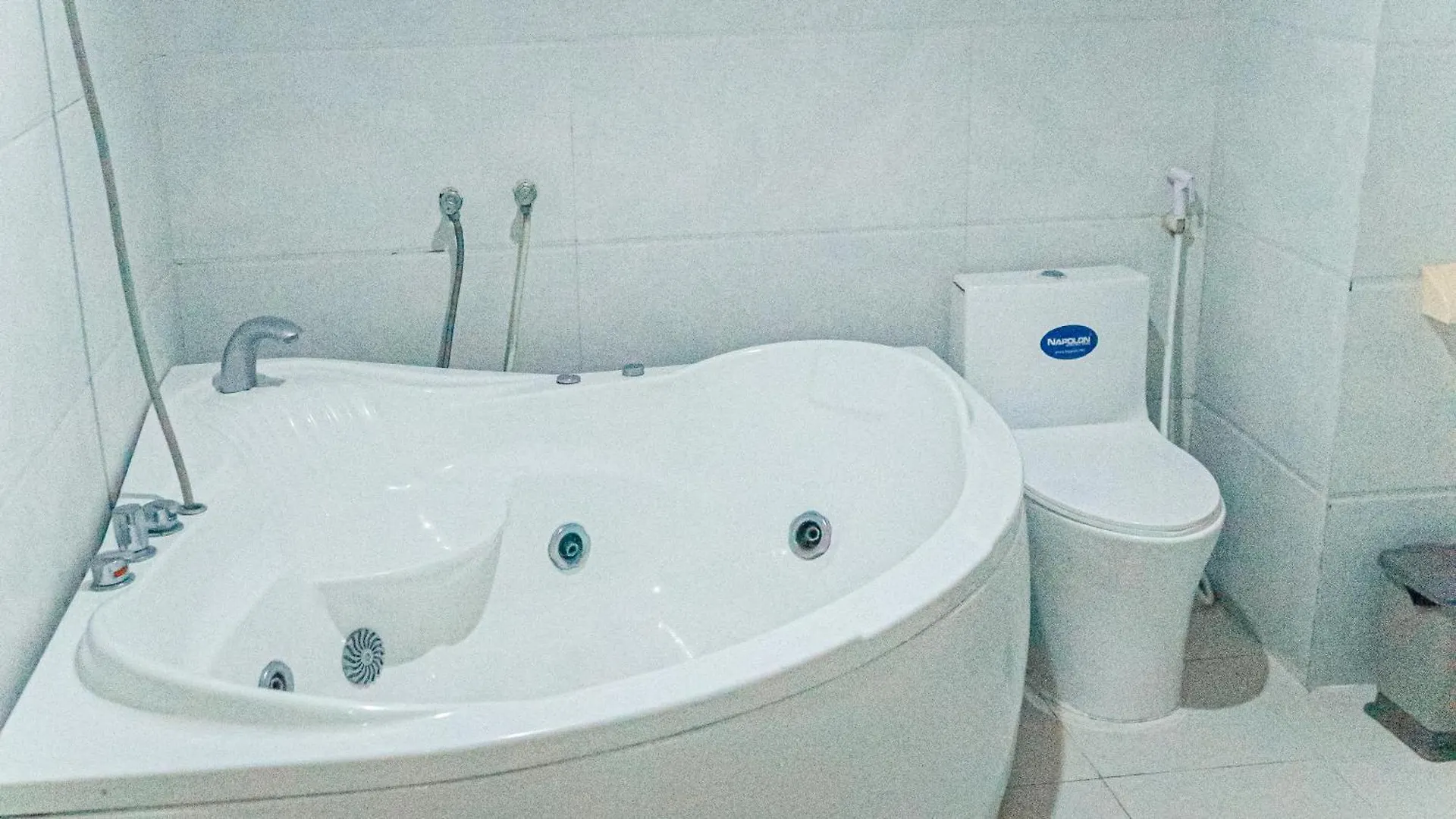 Ngoc Han Hotel By The Moment Vũng Tàu Vietnam